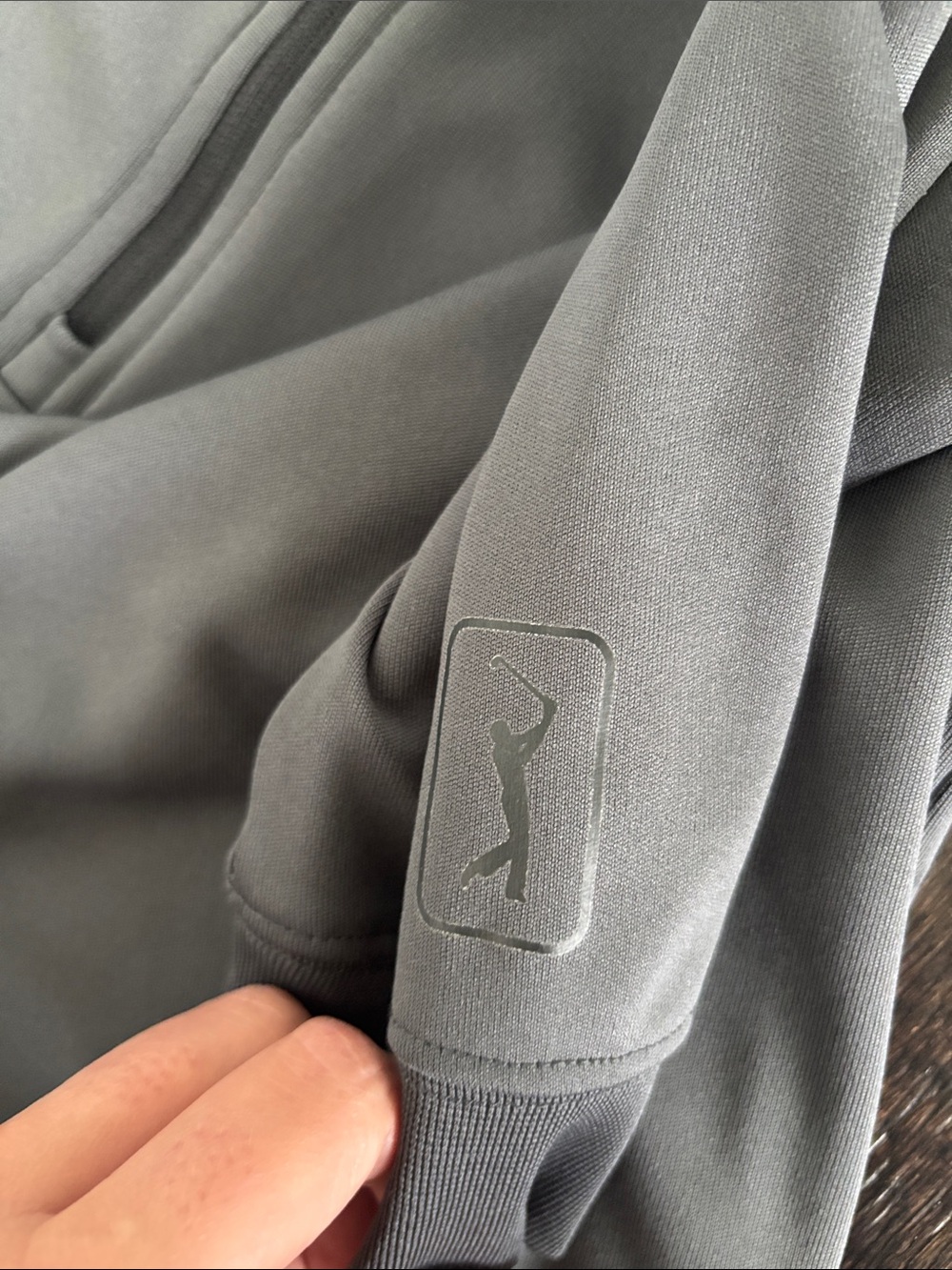 PGA Pullover - Picture 4 of 6